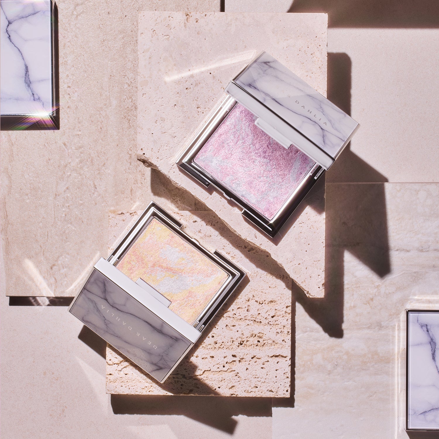 DEAR DAHLIA Skin Luminous Highlighter disponible sur Ma petite Coree, ton Eshop 100% K-beauty en direct de Seoul