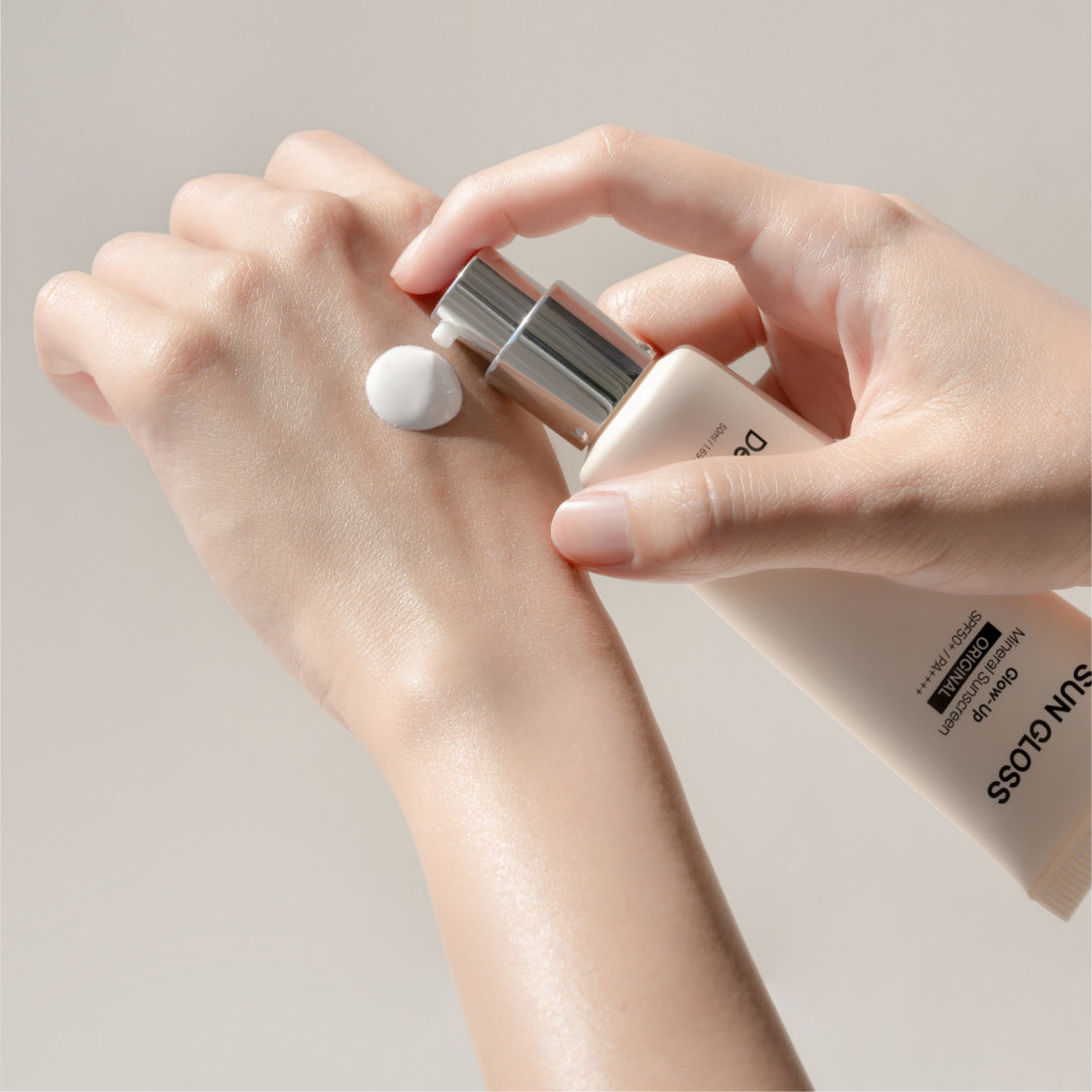 DE:MAF Sun Gloss Glow Up Inorganic Sunscreen 50ml Original