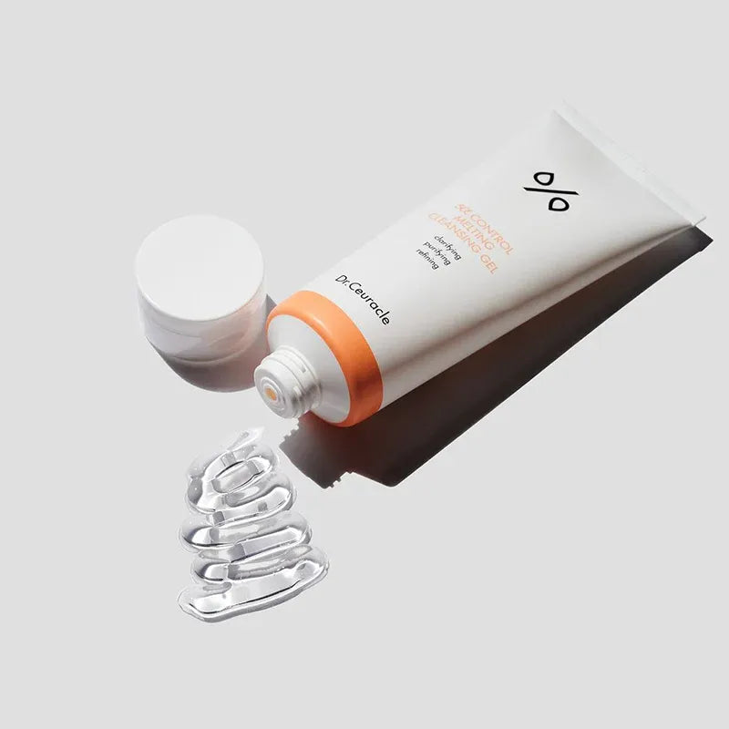 DR.CEURACLE 5 Alpha Control Melting Cleansing Gel 150ml, marque Dr.Ceuracle, gel de nettoyage sur fond clair, texture fondante.