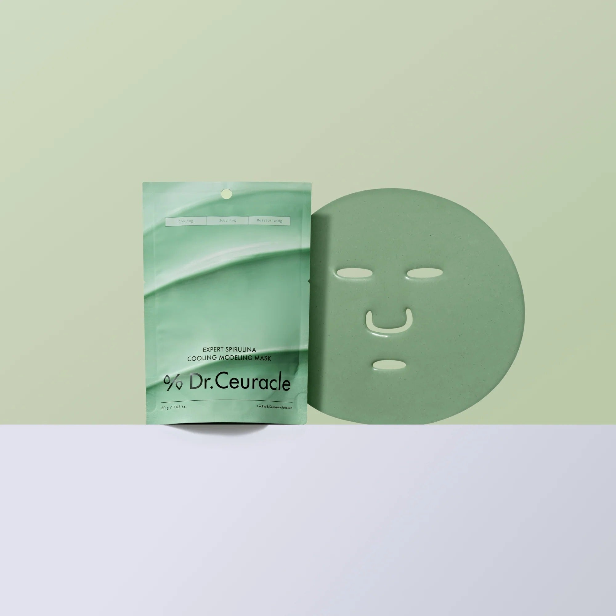 DR.CEURACLE Expert Spirulina Cooling Modeling Mask 30g : masque en feuille vert sur fond clair, marque Dr.Ceuracle visible
