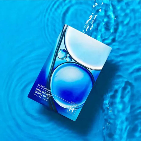 DR.CEURACLE Hyal Reyouth Lifting Mask (10EA) de la marque, masques cosmétiques près d’une eau bleue et textures.