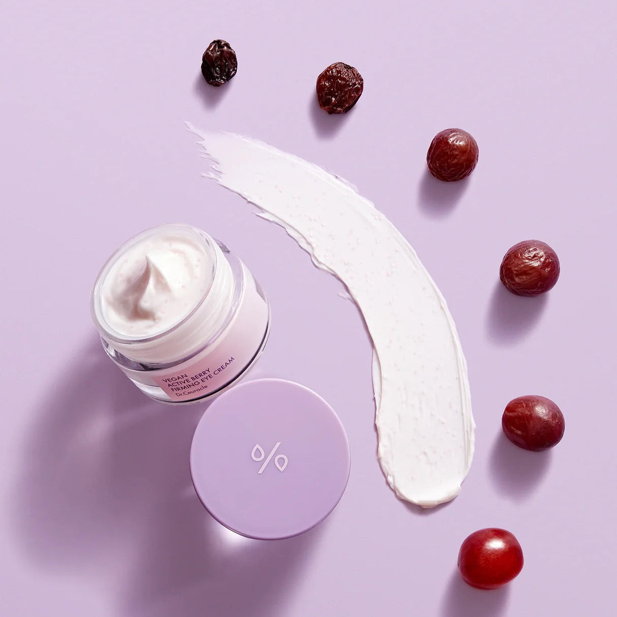 DR.CEURACLE Vegan Active Berry Firming Eye Cream