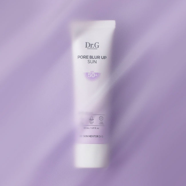 Dr.G Pore Blur Up Sun 50mL de Dr.G, tube sur fond violet, pour protection solaire et pores floutés.