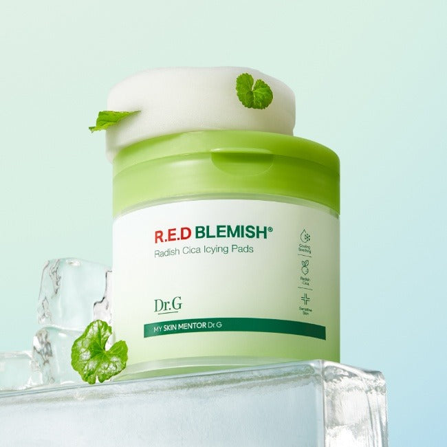 Dr.G Red Blemish Turnip Cica Icying Pads 60 Sheets de Dr.G, photo du pot sur fond bleu, menthe et glaçons.