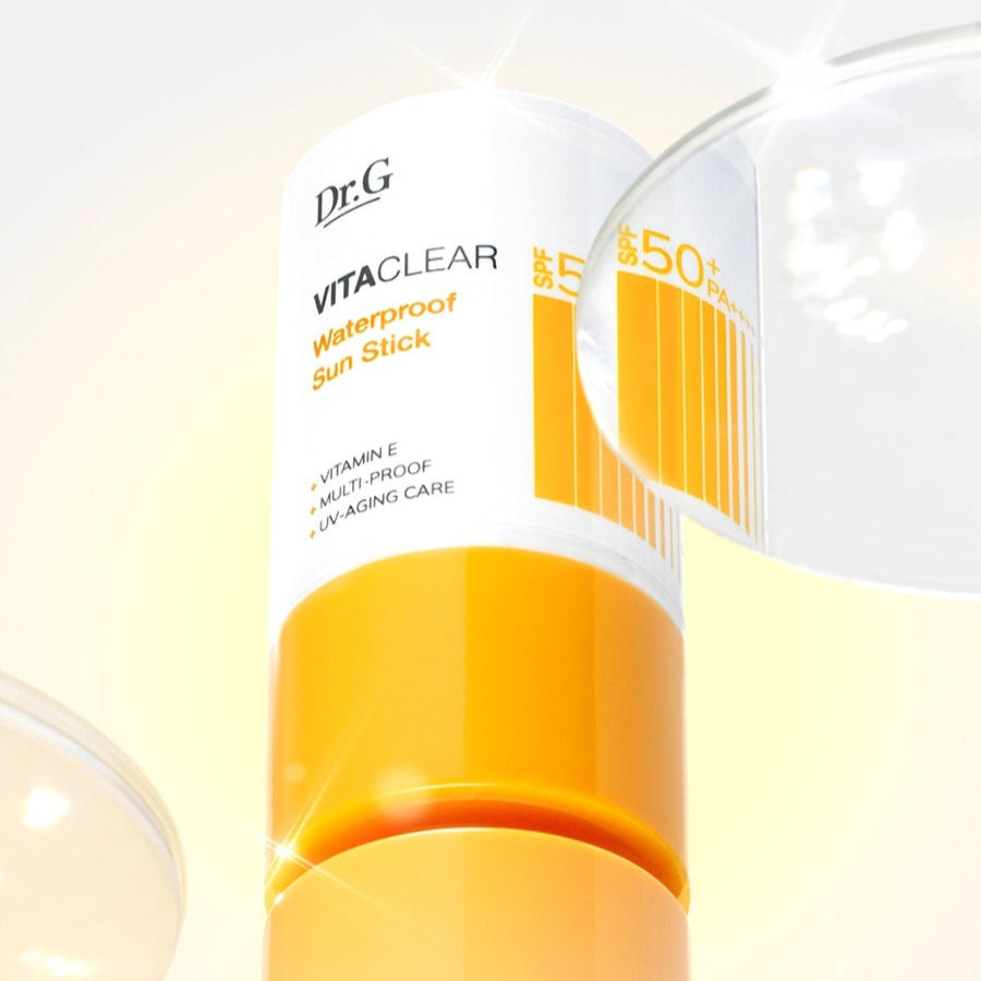Dr.G Vita Clear Waterproof Sun Stick 21g, marque Dr.G, bâton solaire imperméable sur fond lumineux