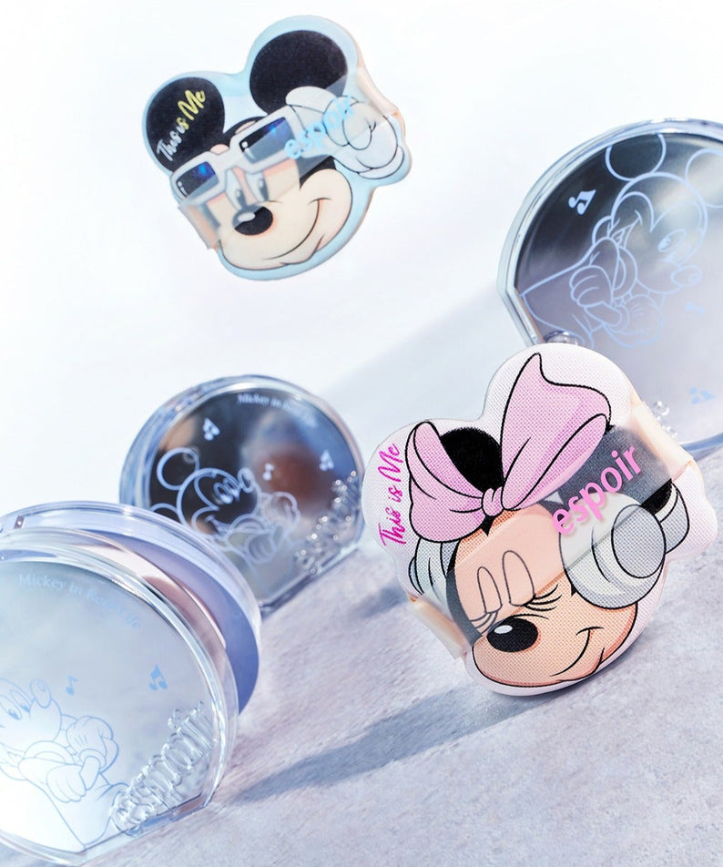 Coussin ESPOIR Bevelvet Cover SPF42/PA++ Disney Edition avec illustrations de Mickey et Minnie.