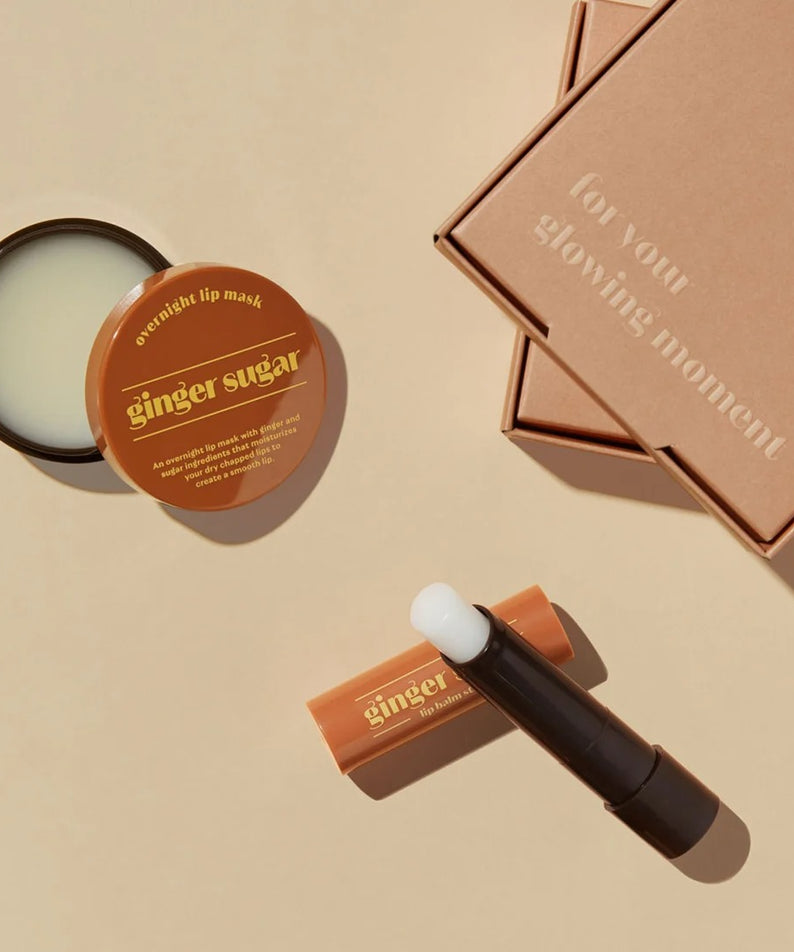 ETUDE Ginger Sugar Lip Care 2-piece Set, marque ETUDE, sur fond beige: masque et baume à lèvres à la cannelle-gimgembre