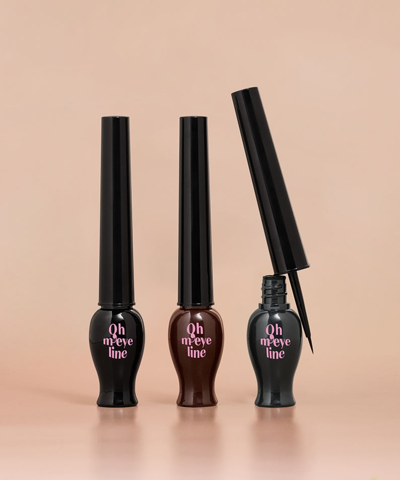 ETUDE  Oh My Line : trois tubes contour des yeux sur fond beige, produits ETUDE, contexte visuel beauté maquillage.