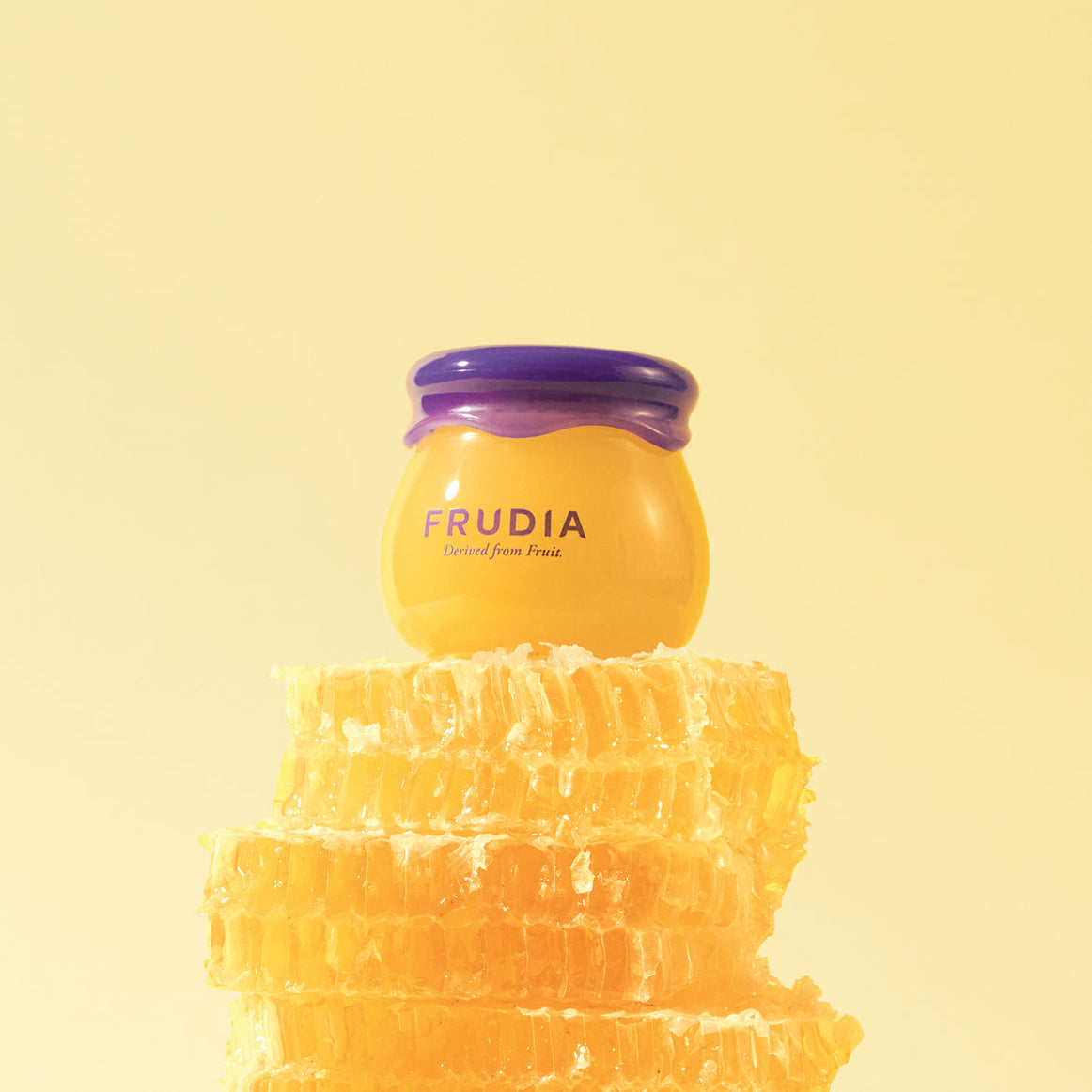 FRUDIA Blueberry Hydrating Honey Lip Balm 10g disponible sur Ma petite Coree, ton Eshop 100% K-beauty en direct de Seoul
