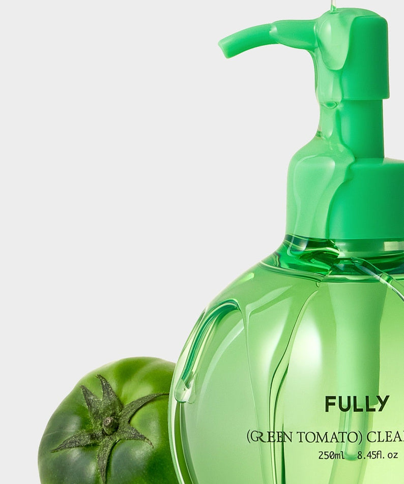 Décrivez le produit : FULLY  Green Tomato Cleansing Oil 250ml, bouteille verte sur fond clair.