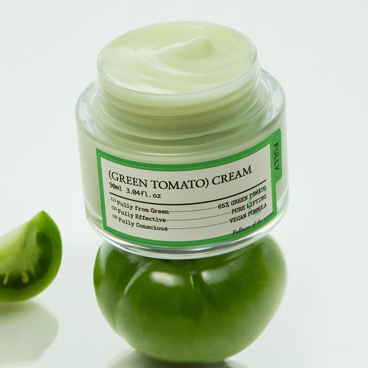 FULLY  Green Tomato Cream 90ml, pot crème verte FULLY sur fond blanc, contexte skincare cosmétique.