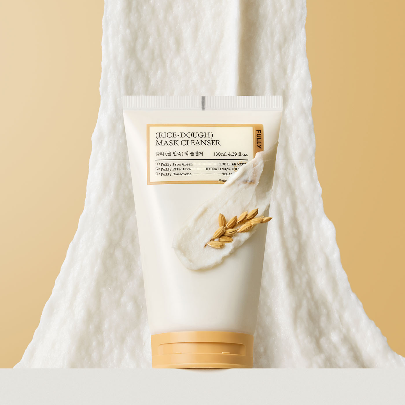 FULLY  Rice Dough Pack Cleanser 130ml, tube de nettoyant pour masque à l’extrait de riz, marque FULLY en gros plan.