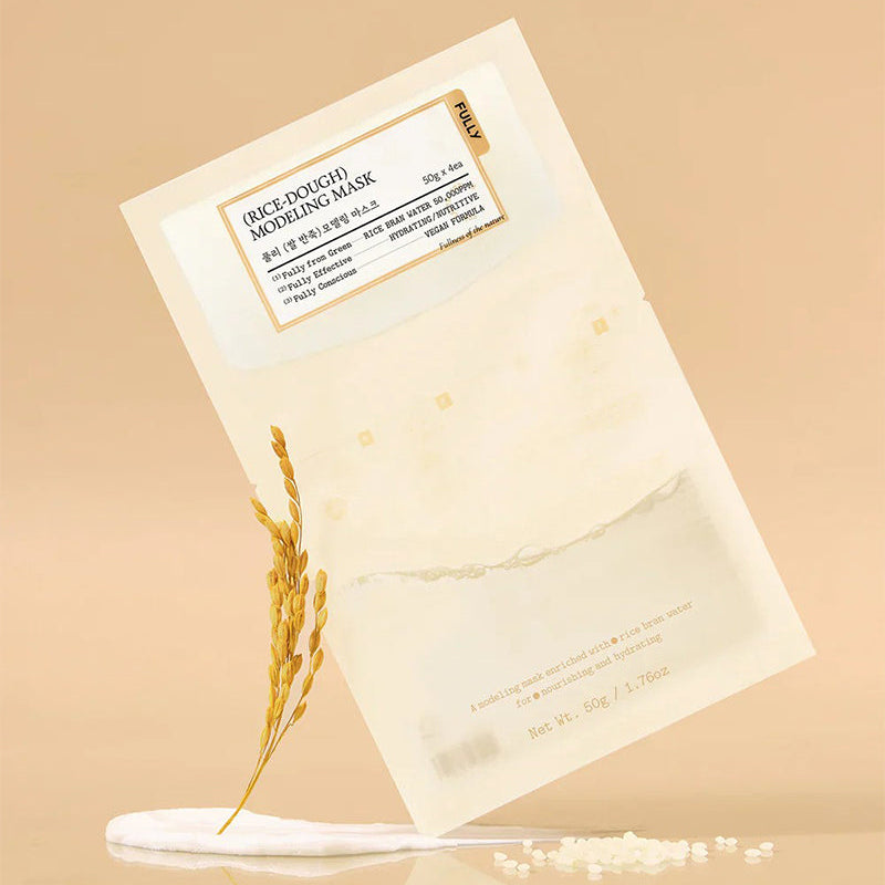FULLY  Rice dough modeling mask 4ea : masque à la pâte de riz FULLY sur packaging, décor minimaliste beige.