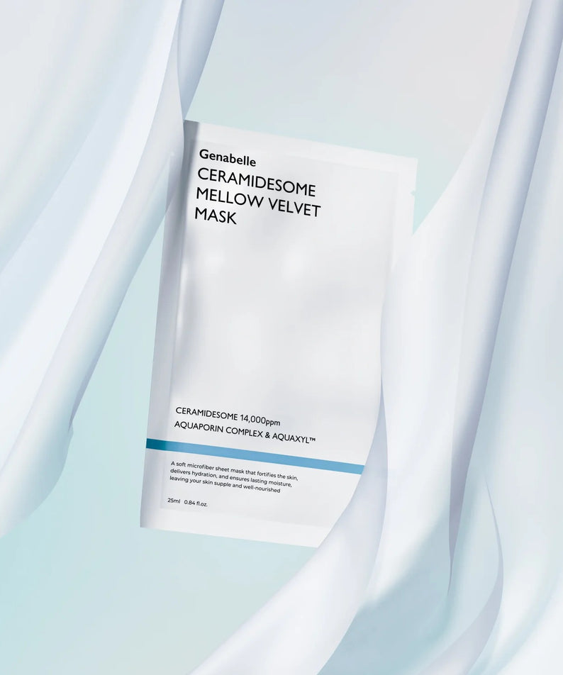 GENABELLE Ceramidsome Mellow Velvet Mask 5ea de la marque Genabelle, boîte sur fond bleu doux et tissu fluide.