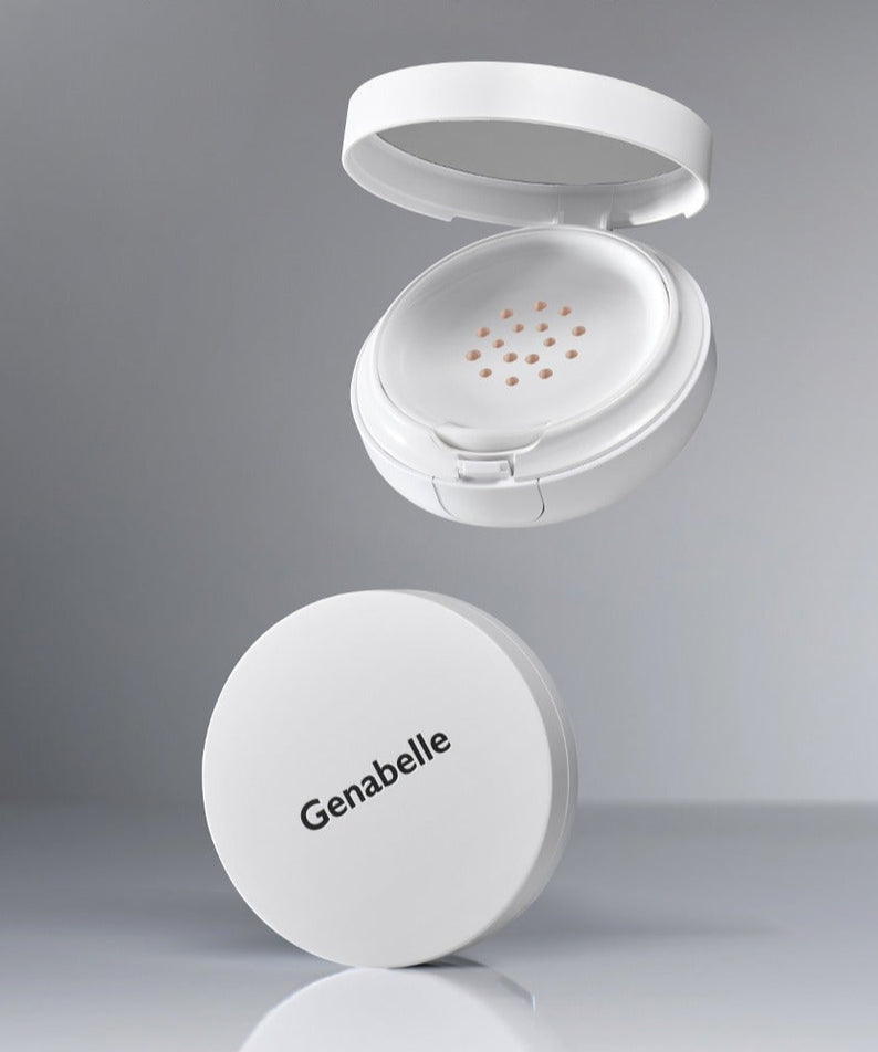 GENABELLE RX Derma Sheild Cushion 15g Genabelle : coussin de protection dermocosmétique ouvert, fond gris, studio