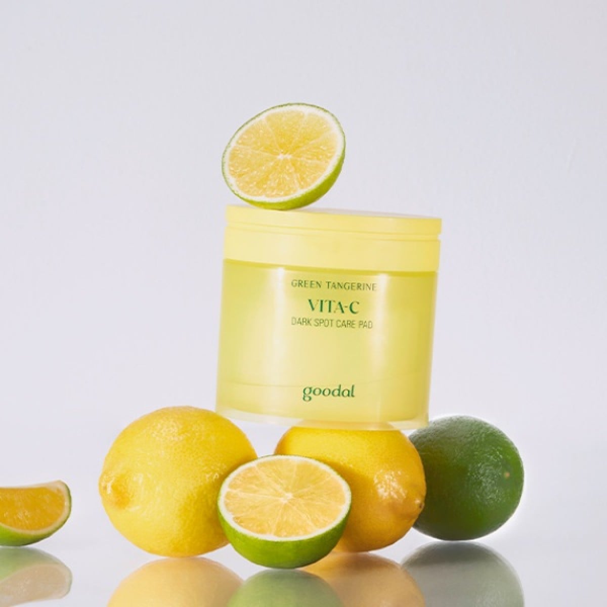 GOODAL Green Tangerine Vita C Dark Spot Care Pad 70p 160ml