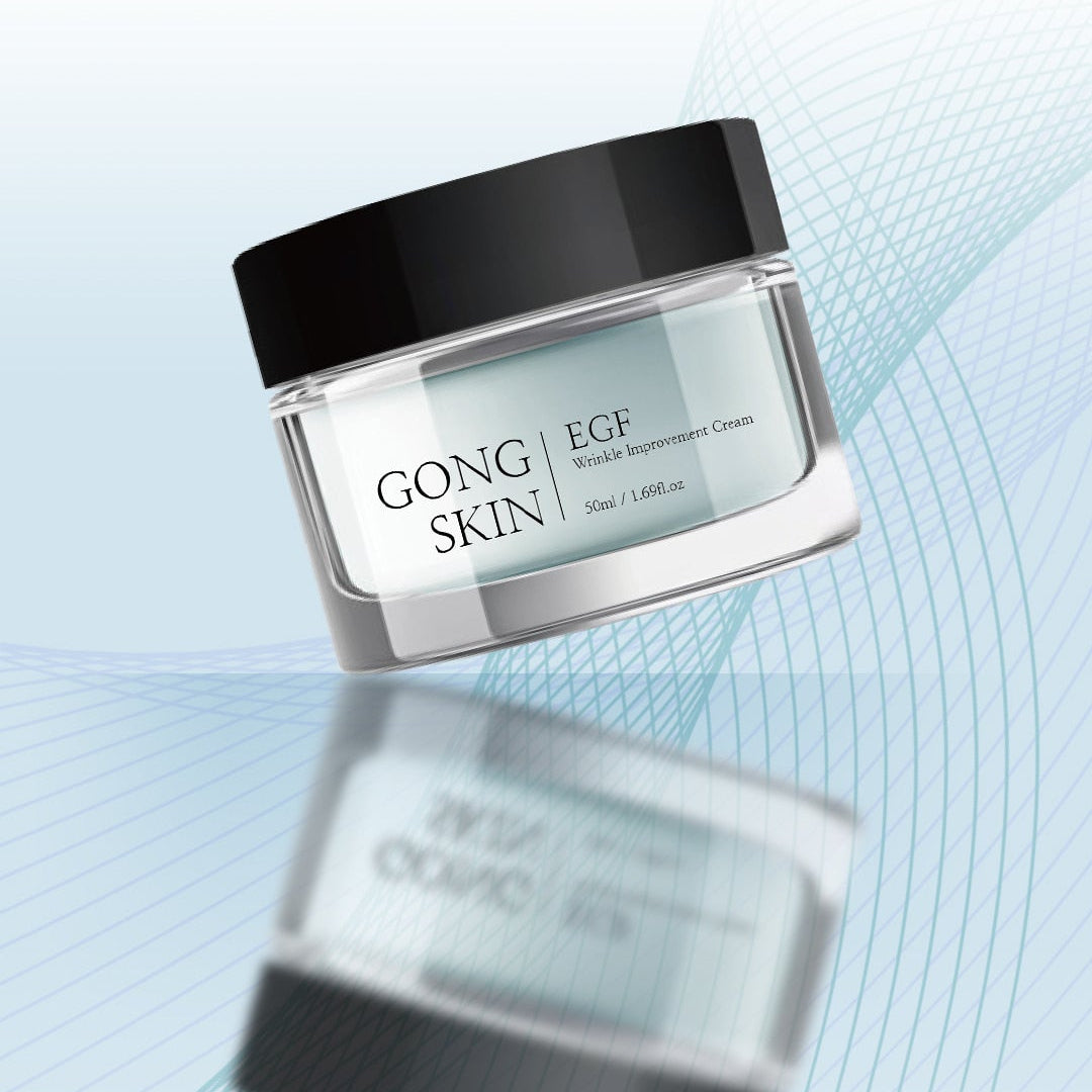 GONGSKIN EGF Wrinkle Improvement Cream 50ml de la marque GONGSKIN, pot crème sur fond bleu, effet anti-rides visuel.