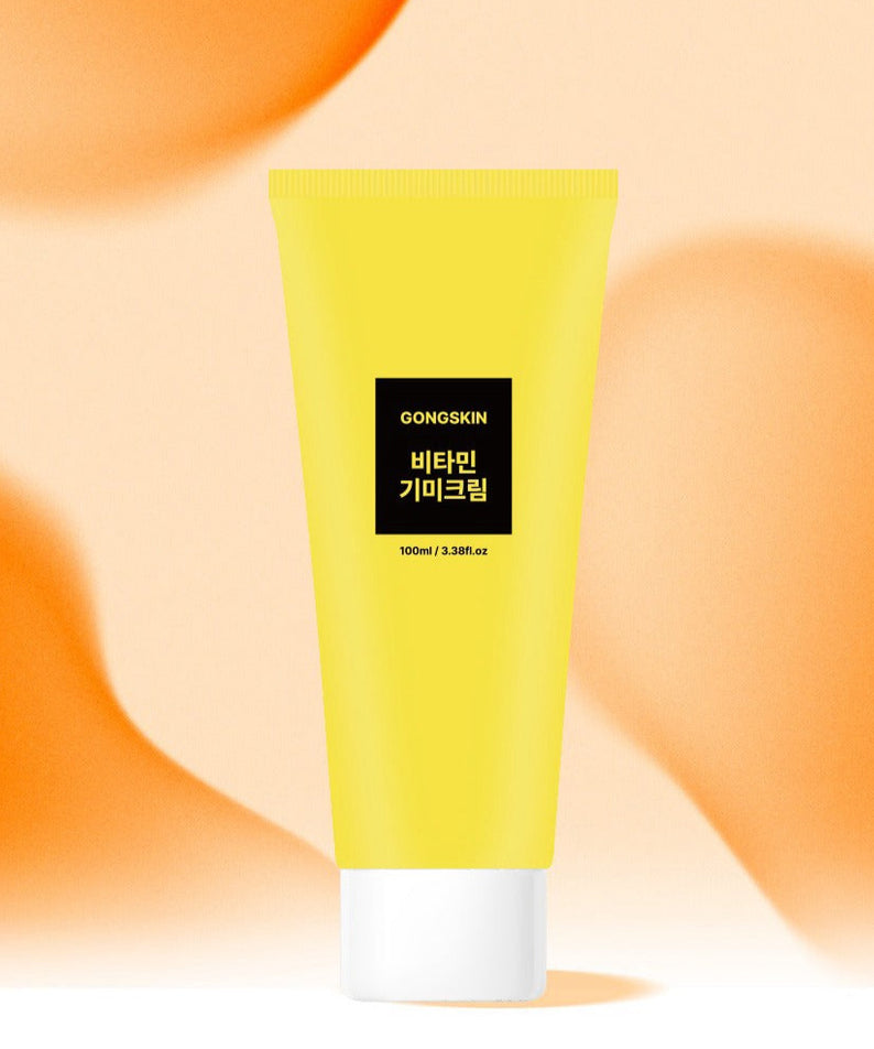 GONGSKIN Eoseongcho Soap 100g, crème vitamine anti-taches GONGSKIN, tube jaune sur fond clair, style cosmétique.