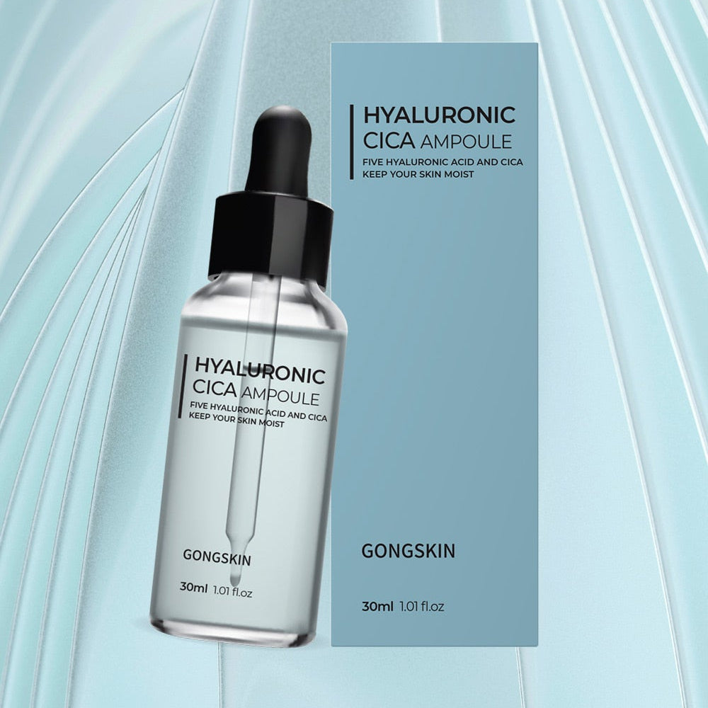 GONGSKIN Hyaluronic Cica Ampoule 30ml, flacon sérum sur fond bleu, marque GONGSKIN et contexte skincare visage.