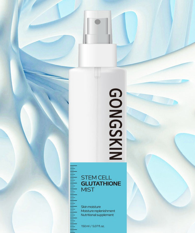 GONGSKIN  Stem Cell Glutathione Mist 150ml, flacon de brume, marque GONGSKIN sur fond bleu et gouttes de gelée