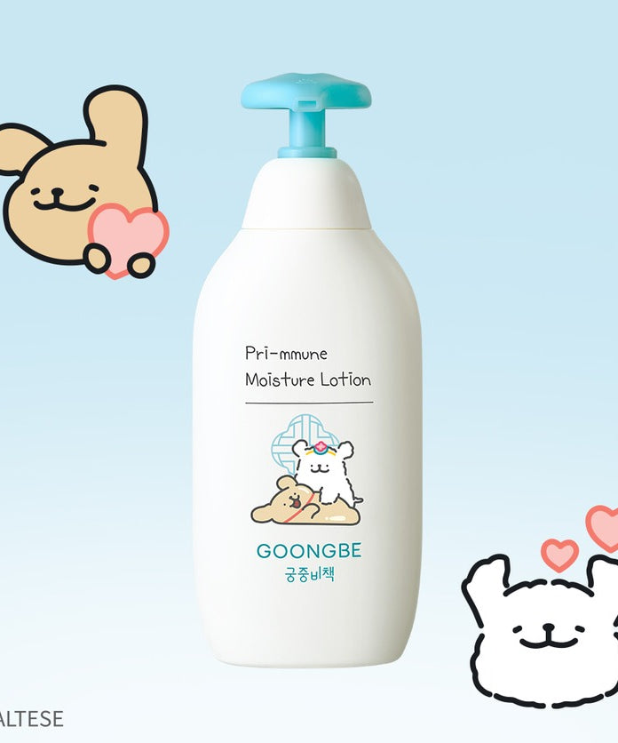 GOONGBE  Pri-mmune Moisture Lotion 350ml [Palace Secret x Maltese] sur fond bleu, illustration mascottes Maltèse