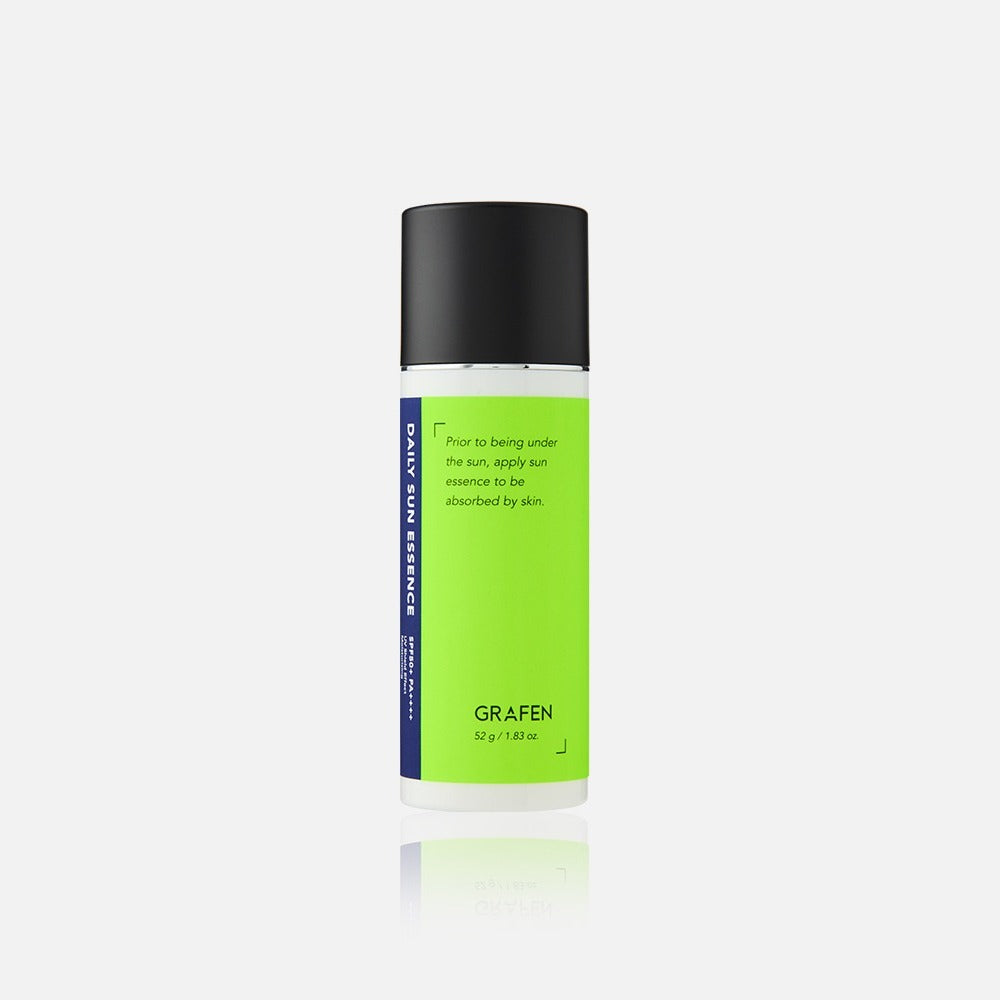 GRAFEN  Daily Sun Essence 52g, flacon vert sur fond blanc, marque GRAFEN, contexte produit soins solaires