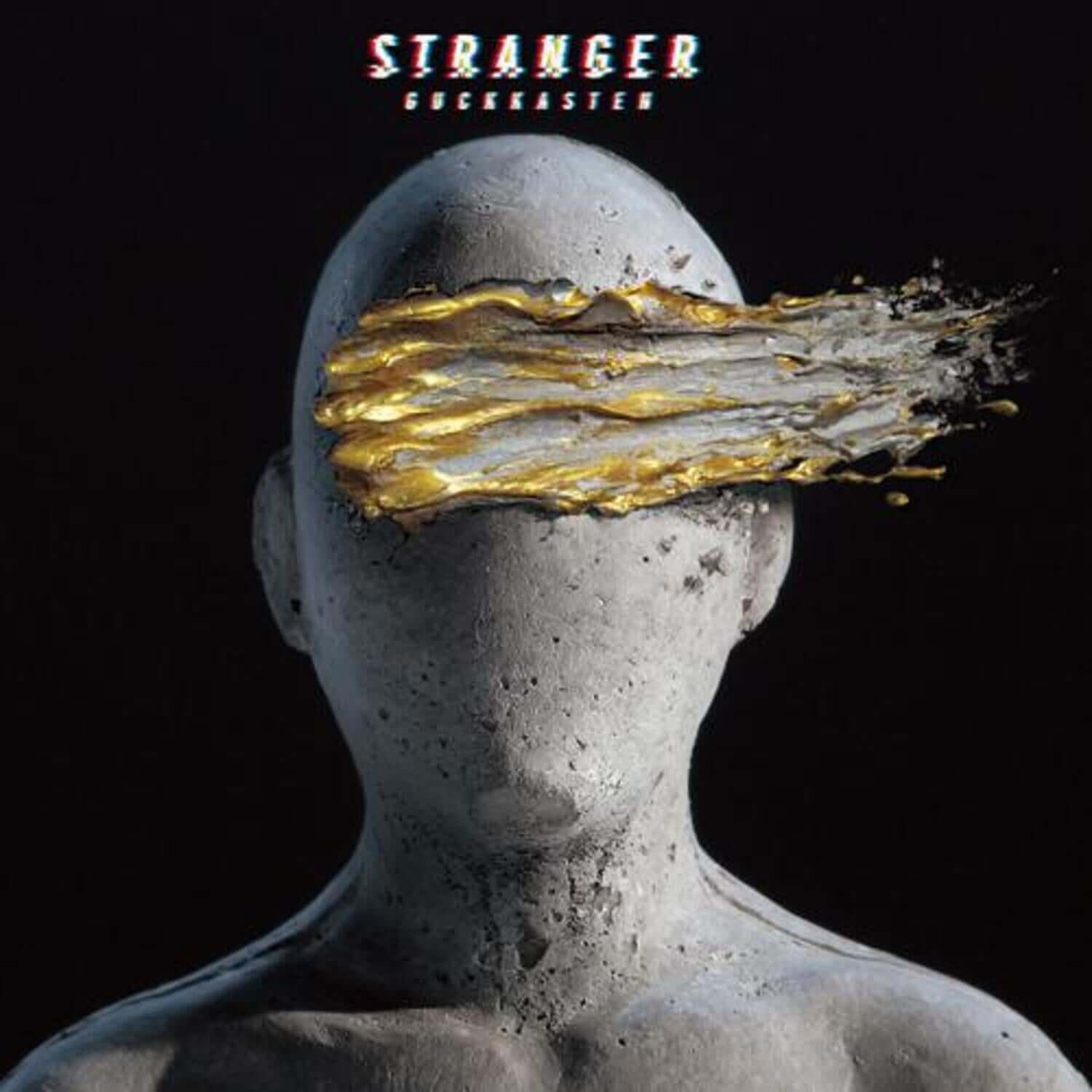 GUCKKASTEN - STRANGER - Album Kpop : visuel Stranger, tête béton avec éclats dorés, pochette sur fond noir, ambiance Kpop.