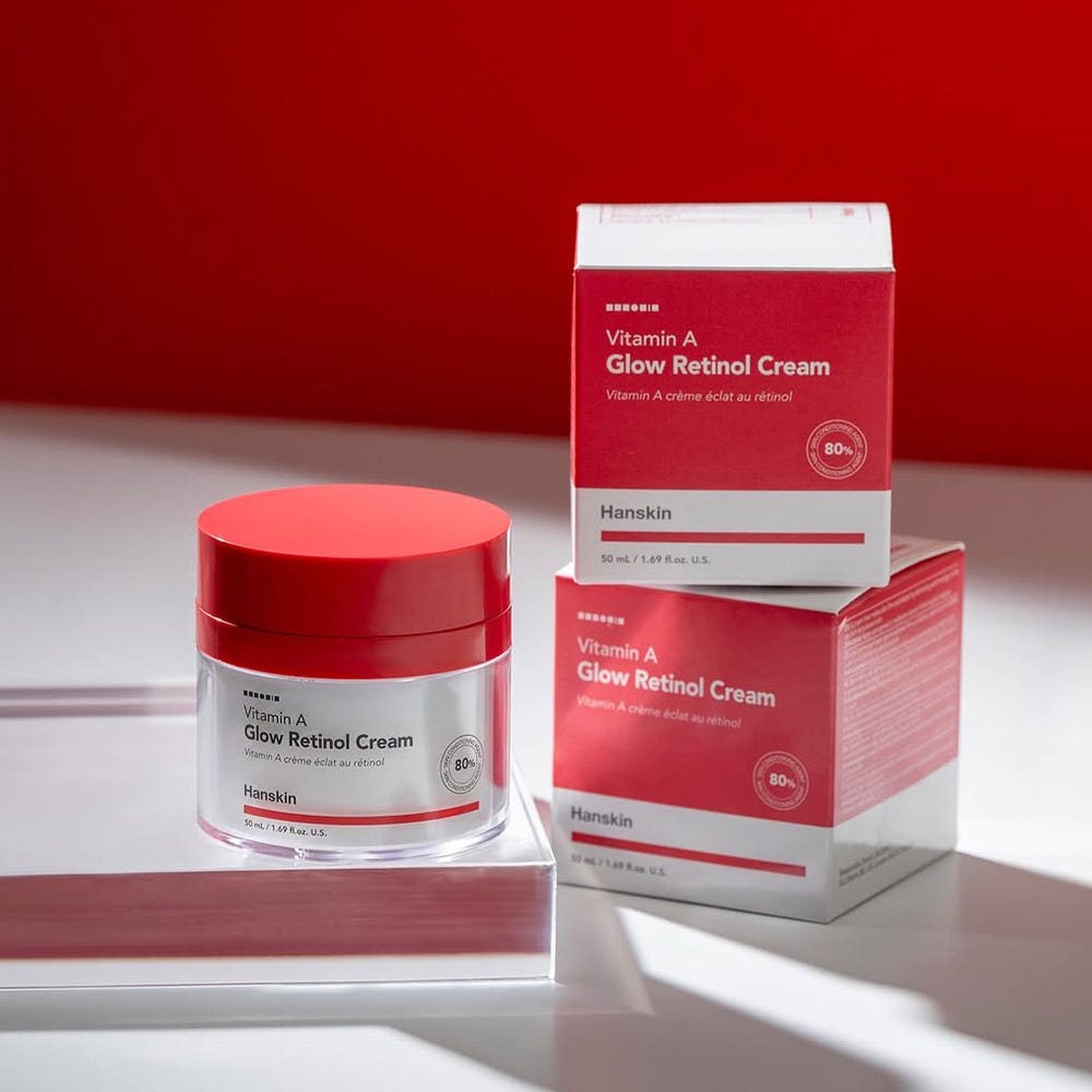 HANSKIN Vitamin A Glow Retinol Cream 50ml, crème visage HANSKIN sur fond rouge et blanc, produit en packaging visible.