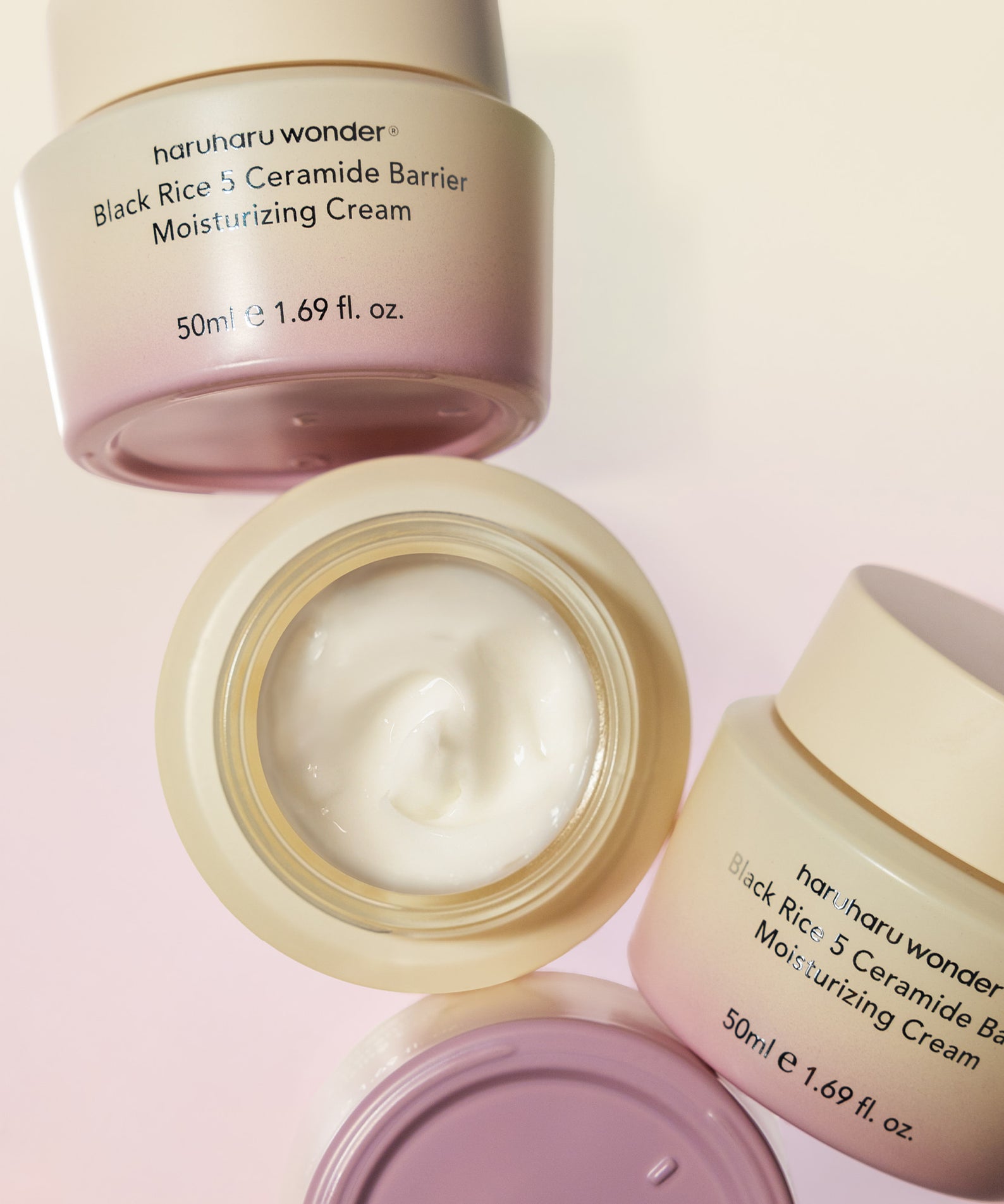 Crème hydratante HARU HARU Black Rice 5 Ceramide Barrier 50ml en pot, idéale pour renforcer la barrière cutanée.