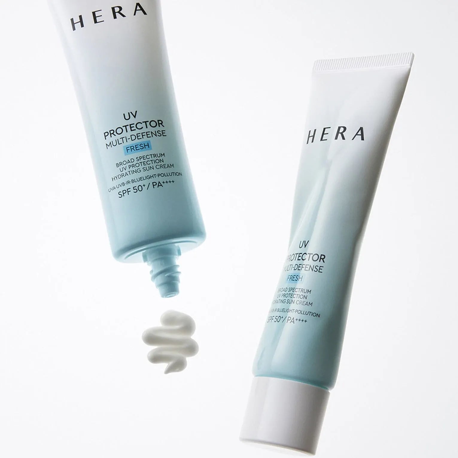 HERA UV Protector Multi-Defense Fresh SPF50+PA++++ 50ml, crèmes solaires bleues sur fond blanc (visuel produits HERA).