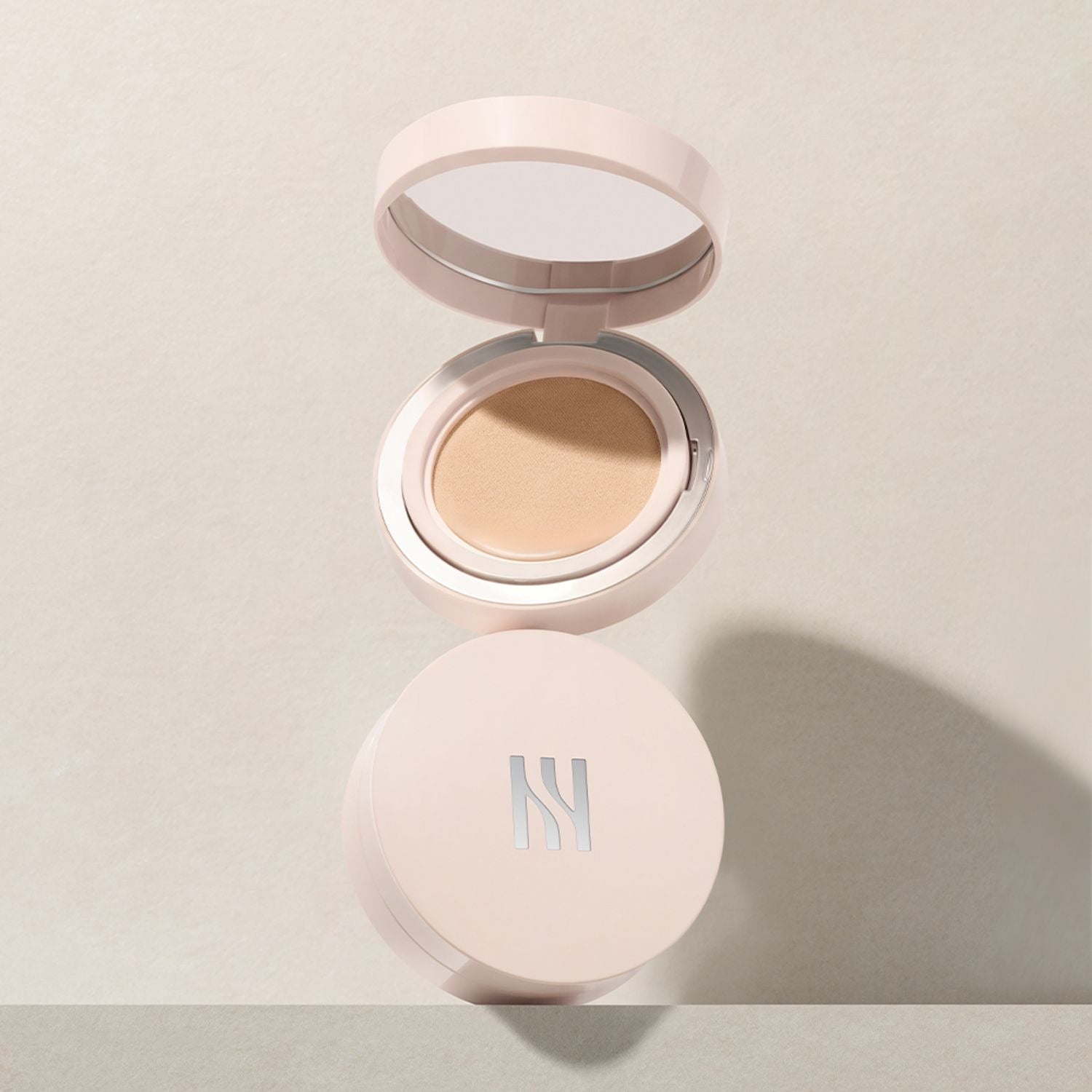 Glow Cushion Foundation by HERA 15g – Ma Petite Coree