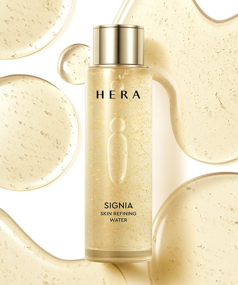 HERA Signa Skin refreshing Water 180ml, lotion visage hydratante pour une peau éclatante. Flacon de luxe sur fond éclatant.