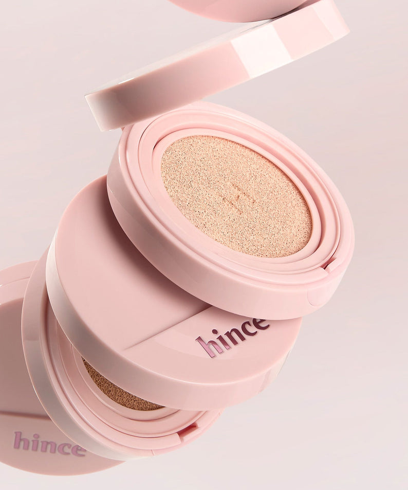 HINCE  Cover Master Pink Cushion de HINCE, coussin rose maquillage avec texture pailletée, maquillage en gros plan