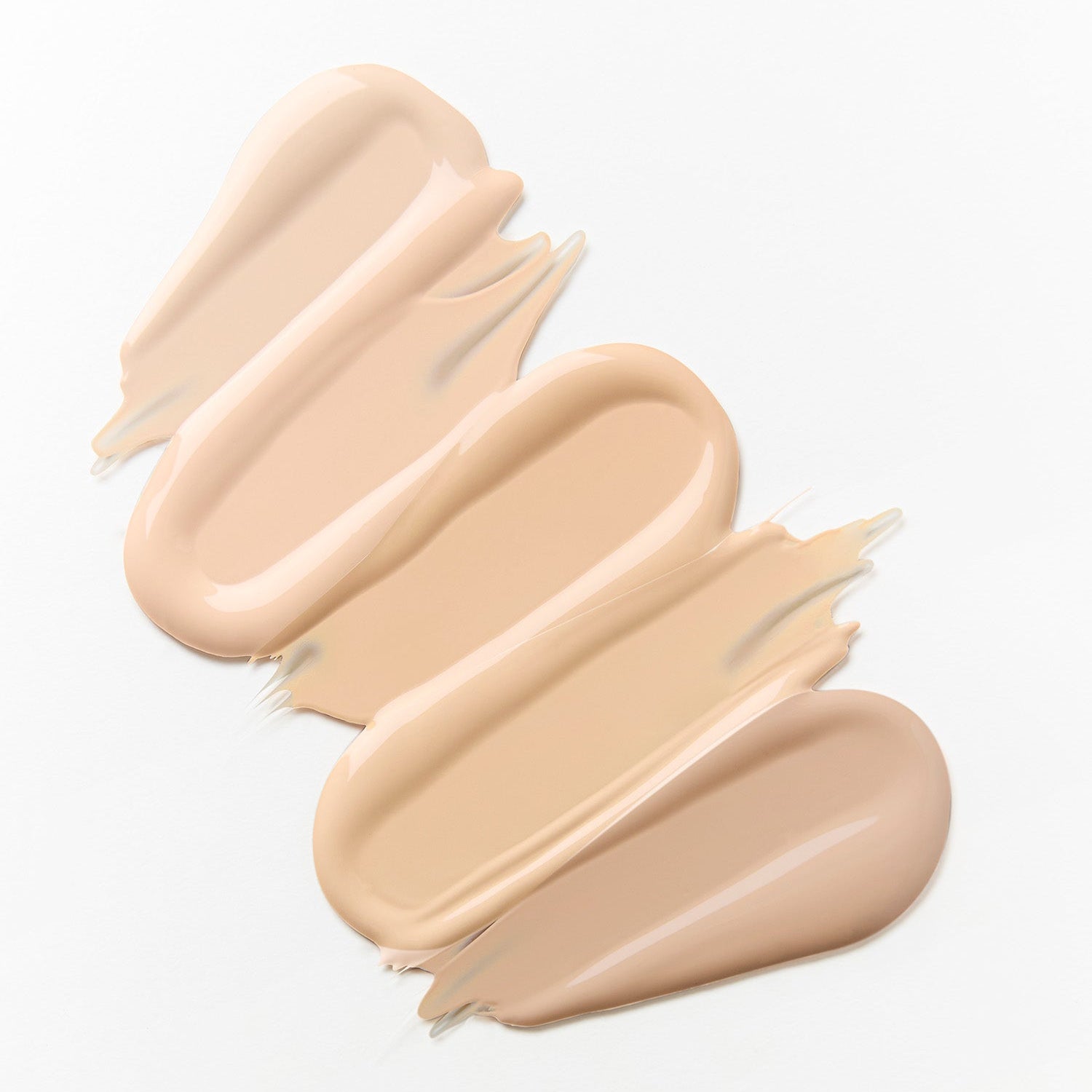 HINCE  Cover Master Pink Cushion de HINCE, texture crème rose sur fond blanc, visuel produit