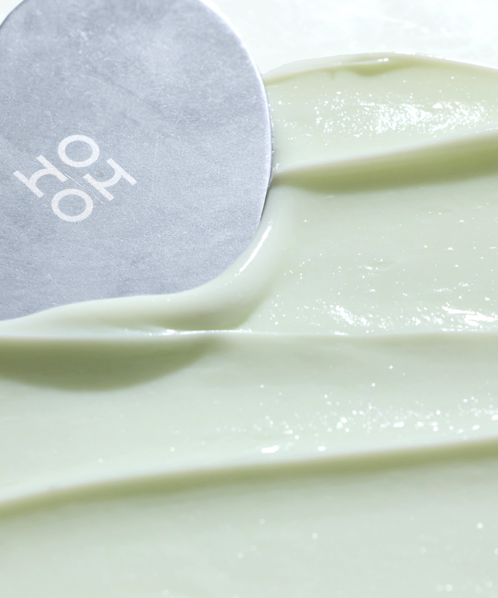 HOUSE OF HUR Phyto Brew Matcha Dual Cream and Gel 50ml, crème/gel au matcha en gros plan, marque HOUSE OF HUR, texture