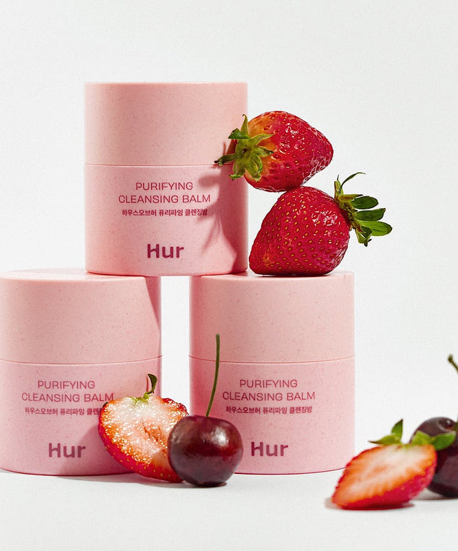 HOUSE OF HUR Purifying Cleansing Balm avec fraises et cerises, naturel et rafraîchissant pour une peau purifiée.