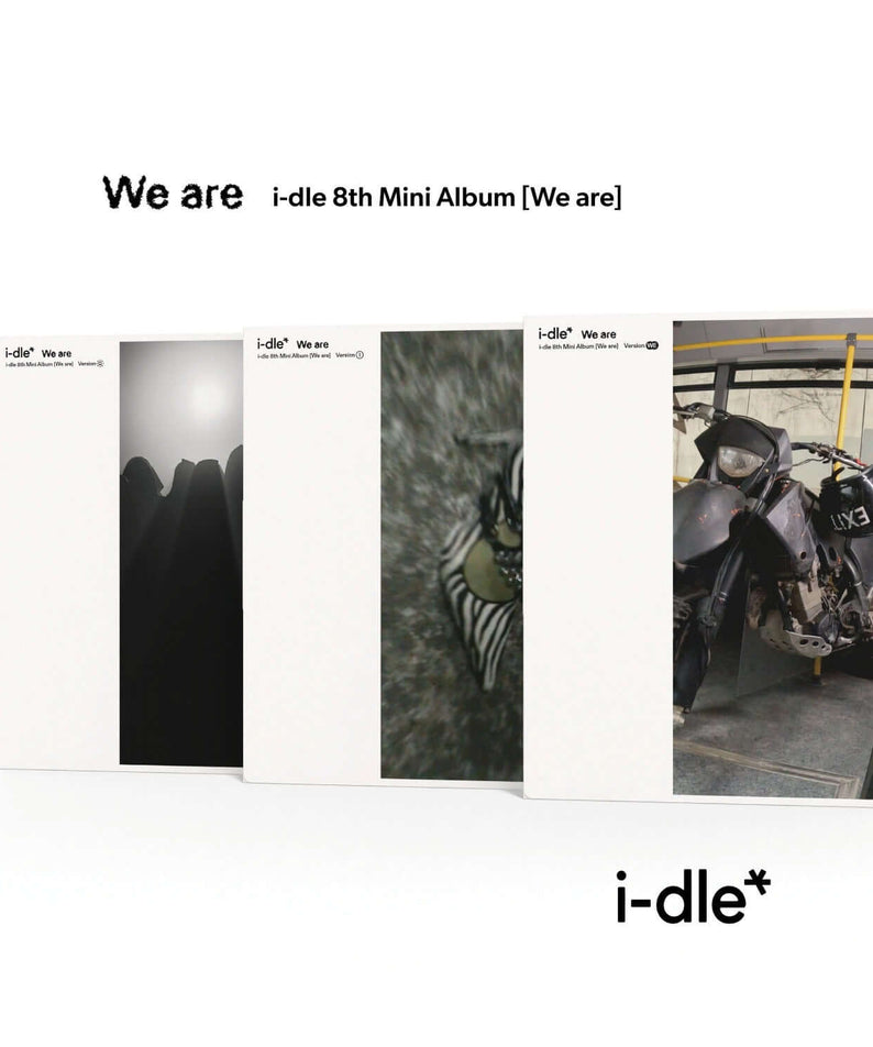 I-DLE - 8th Mini Album [We are] (Random 1 of 3) - Album Kpop i-dle*, visuel en 3 versions, photos artistiques sur fond clair.