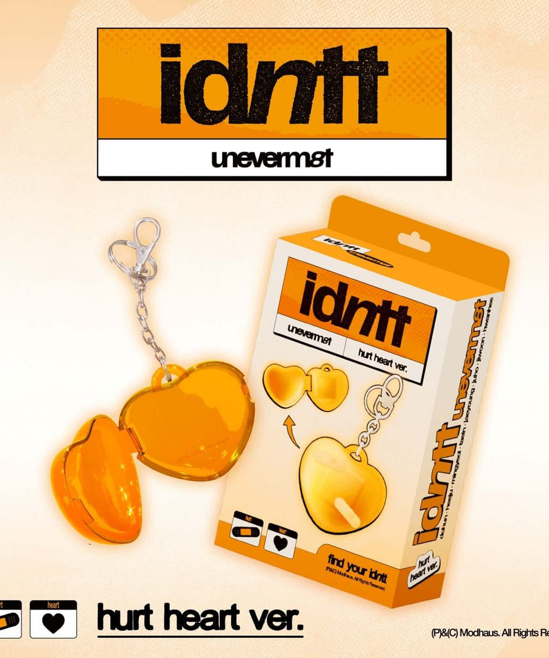 IDNTT - [unevermet] (hurt heart ver.) - Album Kpop, visuel packaging orange et porte-clés, marque IDNTT, fond clair