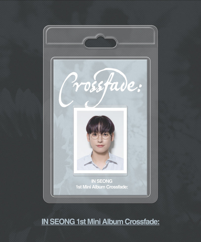 IN SEONG - 1st Mini Album [Crossfade:] (FaNCy ver.) - Album Kpop, visuel packaging avec photo carte, style Kpop noir/bleu.