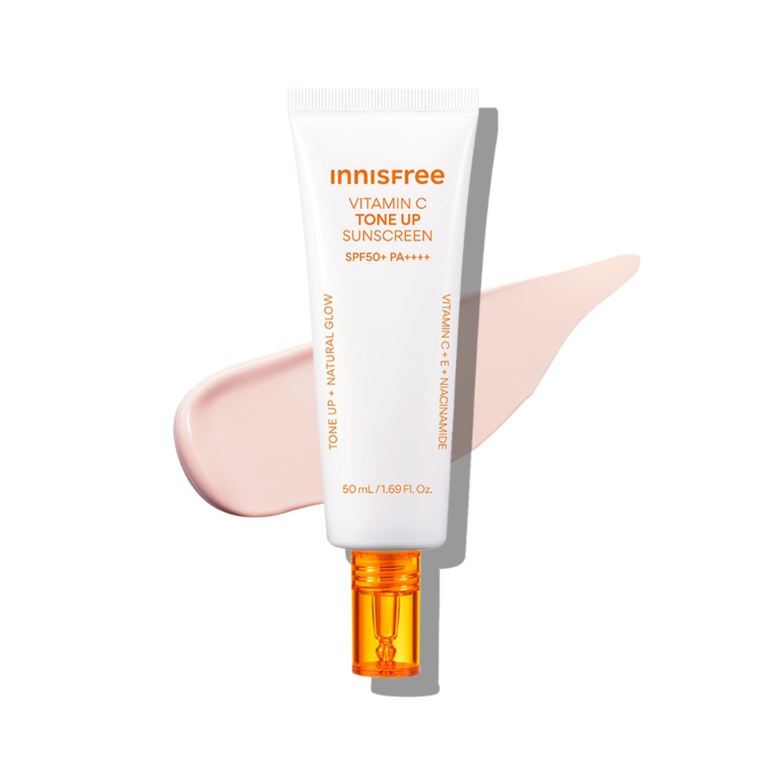 INNISFREE Vita C Spot Tone Up Sunscreen SPF50+/PA++++ 50ml, tube crème solaire sur fond blanc, éclat peau.