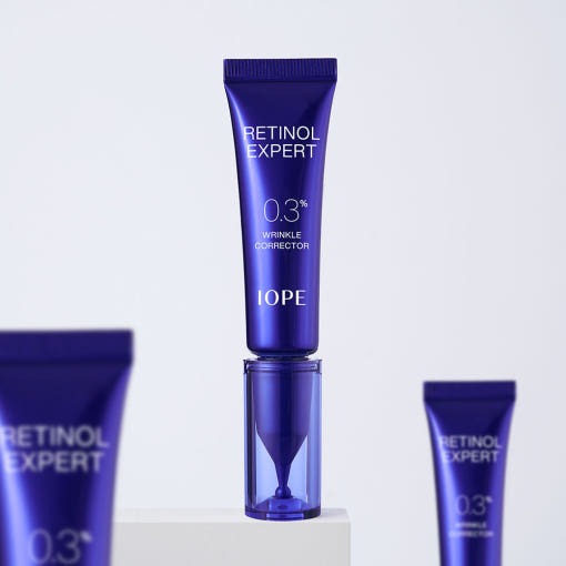 IOPE Retinol Expert 0.3% - 20ml : tube de crème visage Retinol sur fond clair, présentation produit beauté.