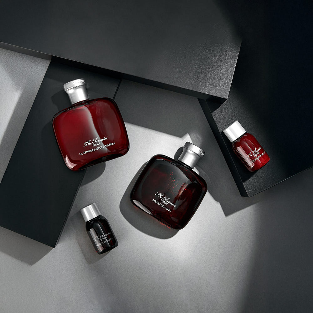 ISAKNOX  Bonin The Character 2 PeicePlanning Set : coffret parfums rouge avec flacons, sur fond sombre, style luxe.