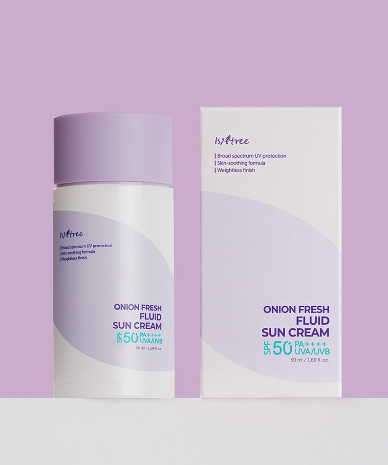 ISNTREE  Onion fresh Fluid Sun Cream 50ml, photo produit sur fond violet, flacon et étui en studio