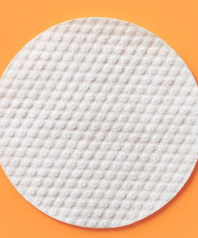 ISOI PHA Mild All Cleansing Pad 60 sheets : pad blanc sur fond orange, marque ISOI en visuel produit