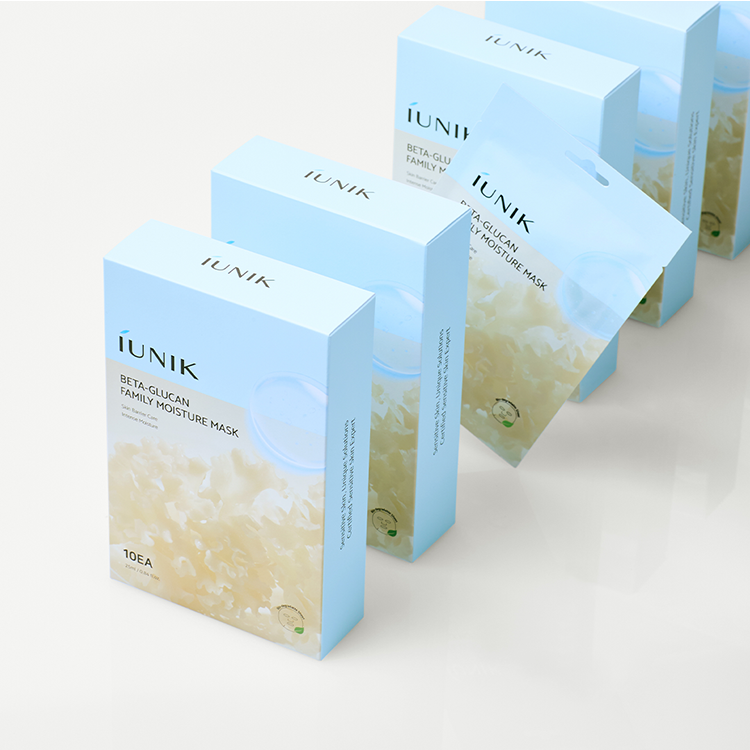 IUNIK Beta Glucan Family Moisture Mask (10 sheets) : boîtes et sachets bleus sur fond blanc, vue produit en 3D.