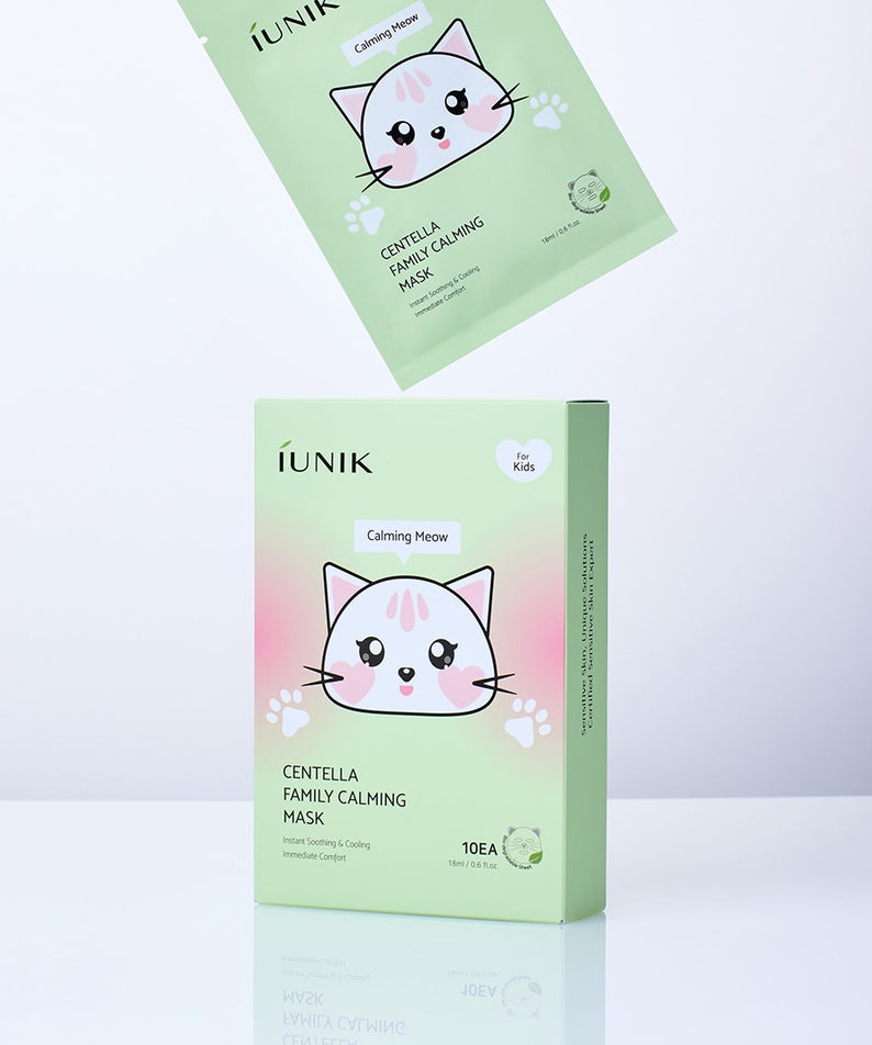 Masque apaisant en feuilles IUNIK Centella Family Calming Mask for Kids (10 sheets) dans un emballage vert avec un chat mignon.