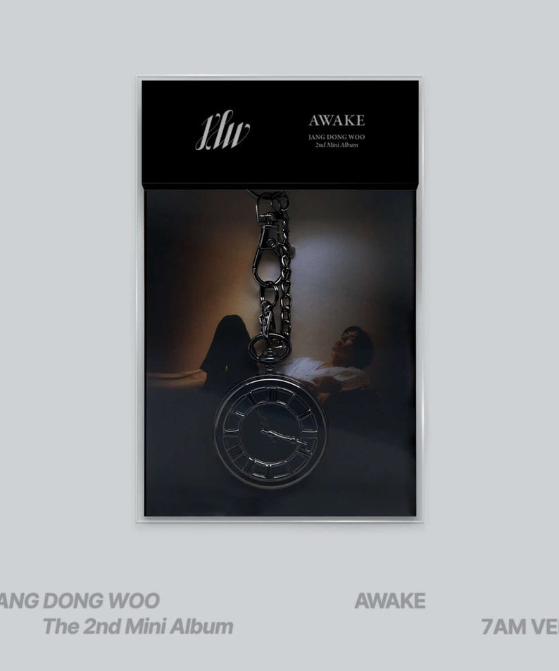JANG DONGWOO - 2nd Album [AWAKE] (7AM Ver.) - Album Kpop : pochette noire avec montre/chaîne, JANG DONGWOO, fond nuit