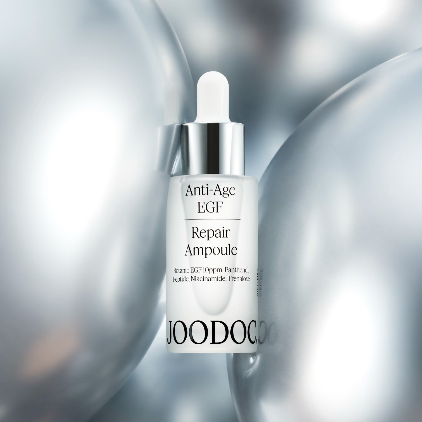 JOODOC  Anti-Age EGF Regeneration Super Ampoule 30ml : flacon sérum anti-âge sur fond bleu, ambiance soins beauté.