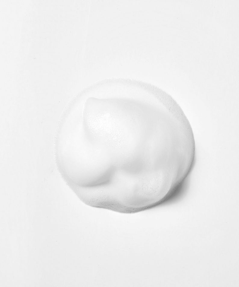 Mousse blanche du JOODOC Propolis Gentle Cleansing Foam 160ml, marque JOODOC, sur fond clair, produit nettoyant visage