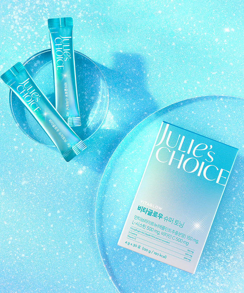 JULIE'S CHOICE Vita Glow Super Toning : flacons bleus sur fond scintillant, produit de la marque JULIE'S CHOICE